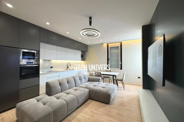 Apartament 3+1+2 për qira tek Kodra e Diellit!