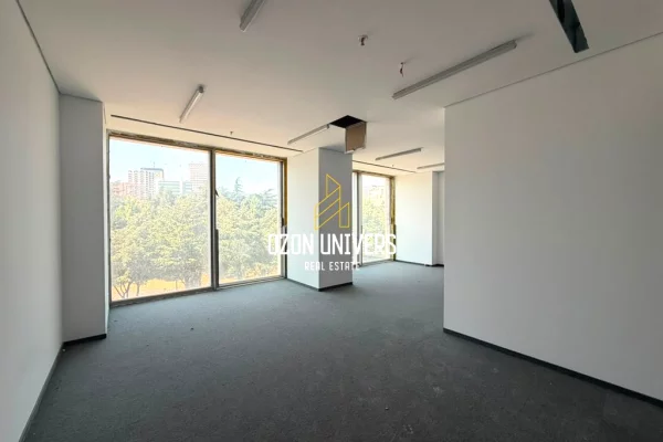 Ambient biznesi me qera 1+1 ne Tirane - 4,000 Euro