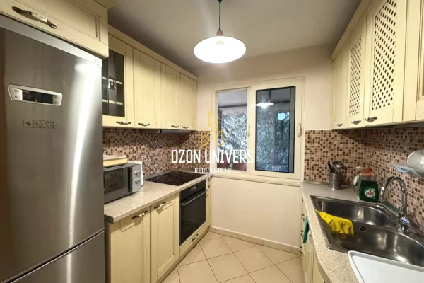 Shtepi me qera Apartament ne Tirane, 2+1, Mobilimi E mobiluar, Pagesa 700  Euro.