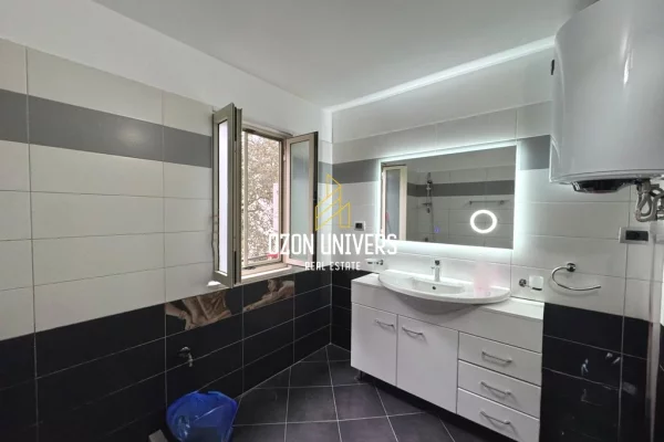 Shtepi me qera Apartament ne Tirane, 2+1, Mobilimi E mobiluar, Pagesa 700  Euro.