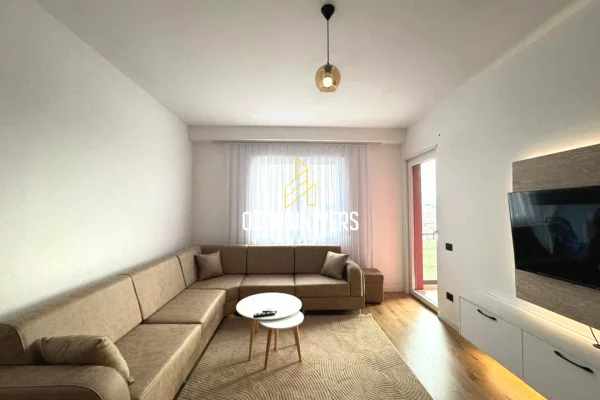 Shtepi me qera 2+1 ne Tirane - 50,000 Leke