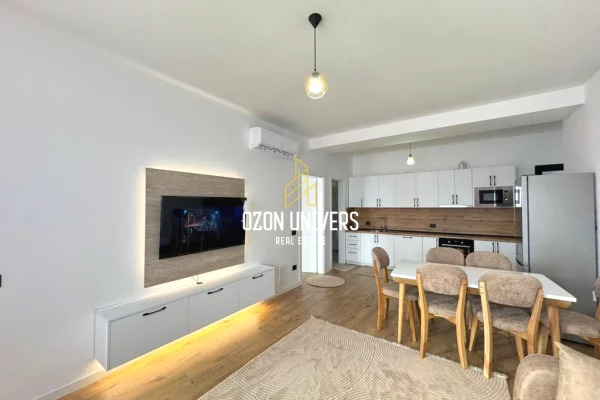 Shtepi me qera Apartament ne Tirane, 2+1, Mobilimi E mobiluar, Pagesa 50,000  Leke.