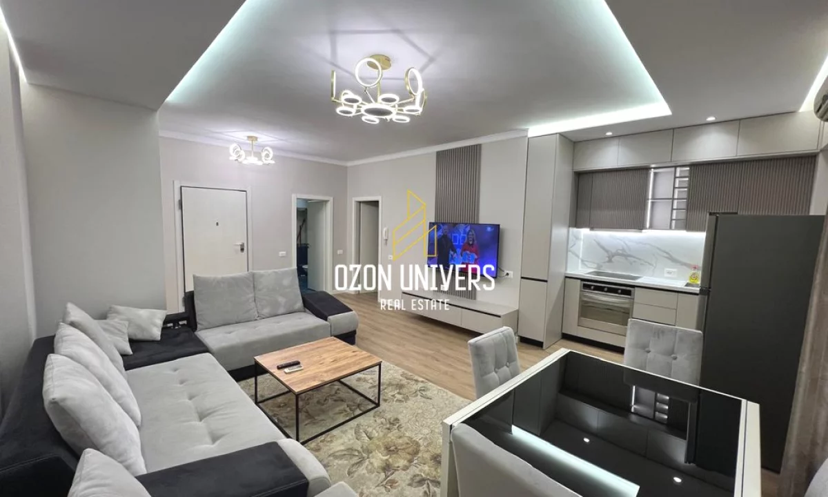 Appartamento in affitto a Tirana 2+1, Arredato