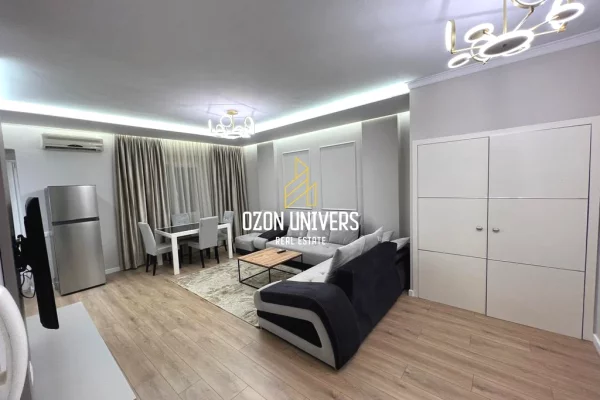 Appartamento in affitto a Tirana 2+1, Arredato