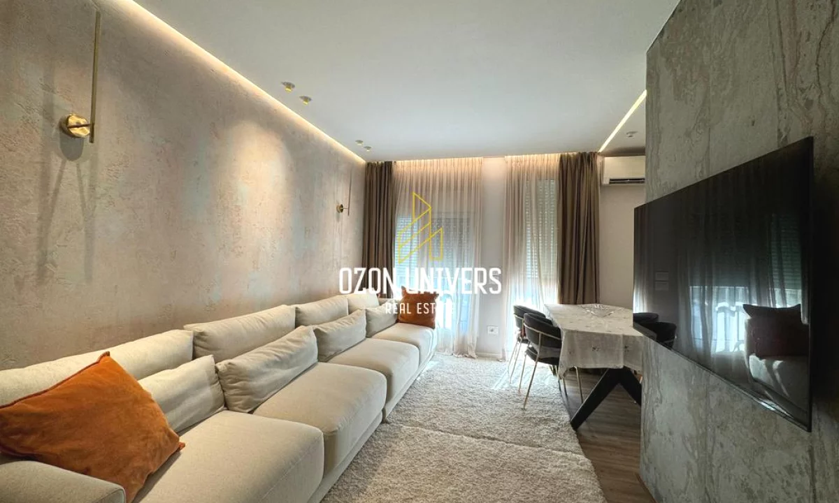 Appartamento in affitto a Tirana 2+1, Arredato