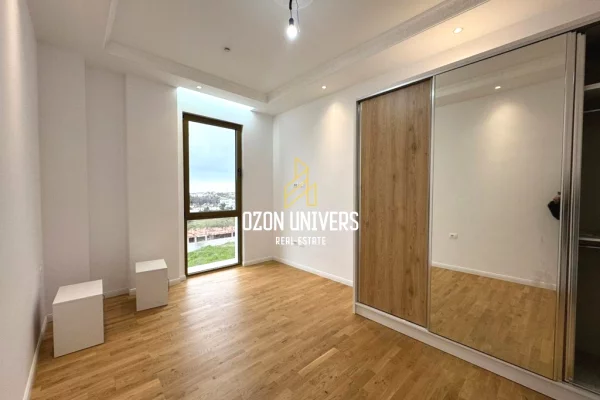 Villa di lusso in affitto a Tirana 5+1, SemiArredato