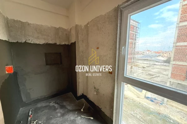 Apartment for sale in Tirana 3+1, Emty