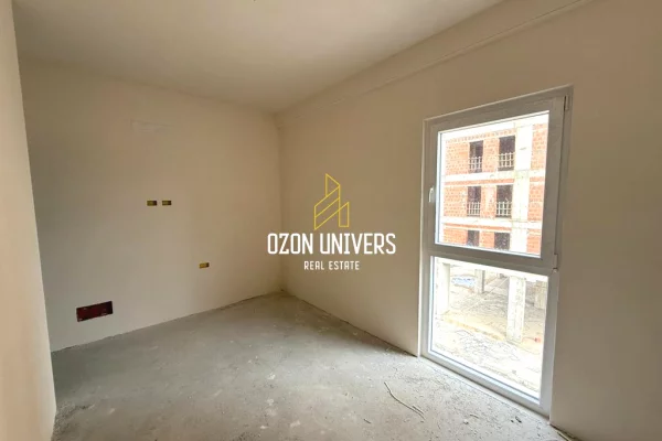 Apartment for sale in Tirana 3+1, Emty
