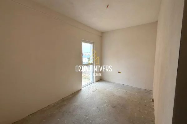 Apartment for sale in Tirana 3+1, Emty