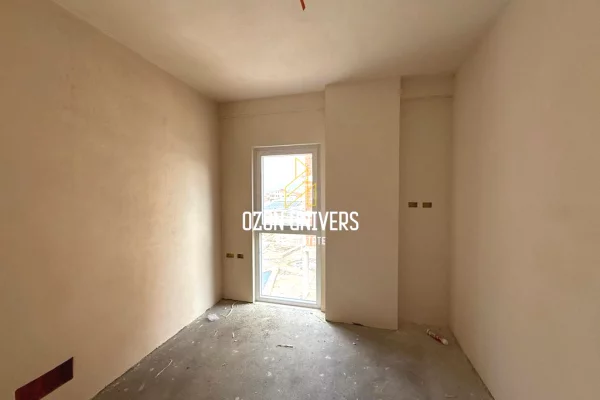 Apartment for sale in Tirana 3+1, Emty