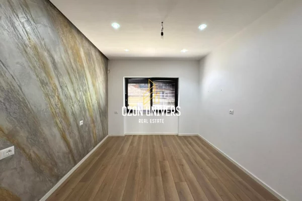 Apartament 2+1 me qira per biznes ne Bllok!