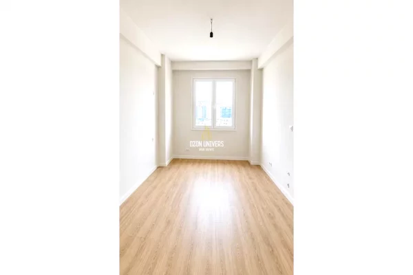 Shtepi ne shitje Apartament ne Tirane, 2+1, Mobilimi Bosh, pa mobiluar, Pagesa 136,000  Euro.