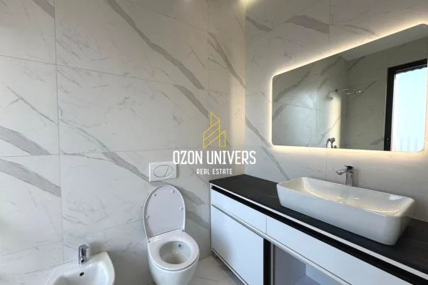 Shtepi me qera Apartament ne Tirane, 2+1, Mobilimi E mobiluar, Pagesa 150,000  Leke.
