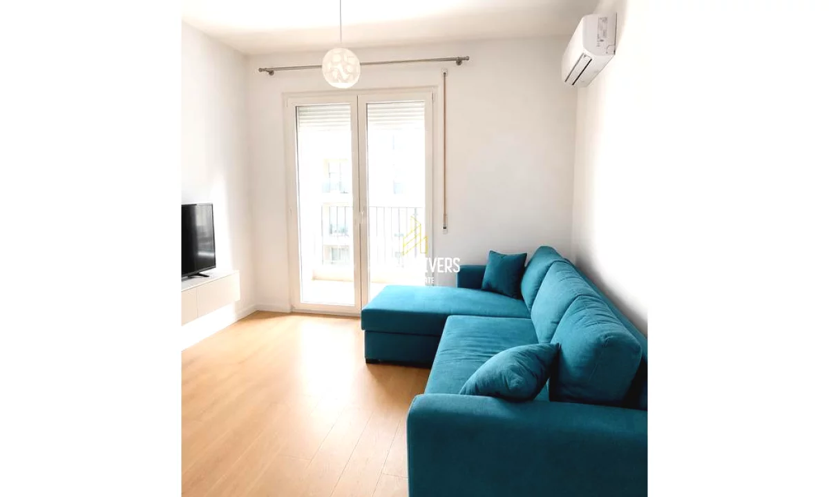 Shtepi me qera Apartament ne Tirane, 1+1, Mobilimi E mobiluar, Pagesa 40,000  Leke.