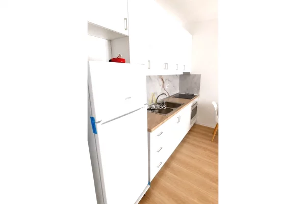 Shtepi me qera Apartament ne Tirane, 1+1, Mobilimi E mobiluar, Pagesa 40,000  Leke.