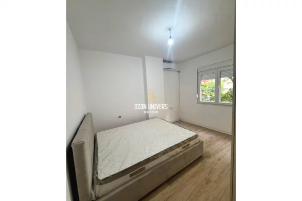 Shtepi ne shitje Apartament ne Tirane, 2+1, Mobilimi Pjeserisht e mobiluar, Pagesa 140,000  Euro.