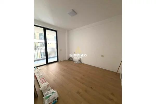 Shtepi me qera Apartament ne Tirane, 3+1, Mobilimi Bosh, pa mobiluar, Pagesa 1,700  Euro.