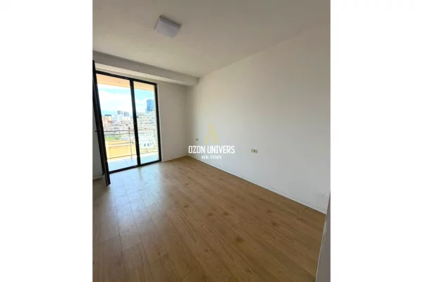 Shtepi me qera Apartament ne Tirane, 3+1, Mobilimi Bosh, pa mobiluar, Pagesa 1,700  Euro.