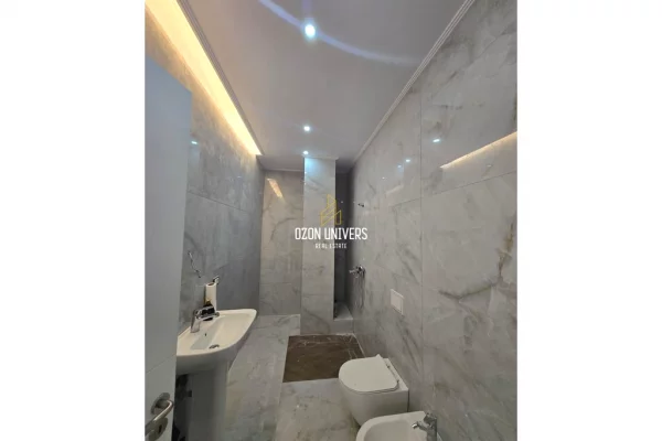 Shtepi me qera Apartament ne Tirane, 1+1, Mobilimi Bosh, pa mobiluar, Pagesa 600  Euro.