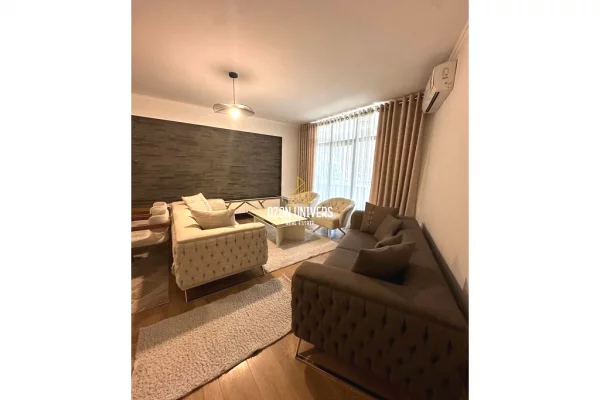 Shtepi me qera Apartament ne Tirane, 2+1, Mobilimi E mobiluar, Pagesa 800  Euro.