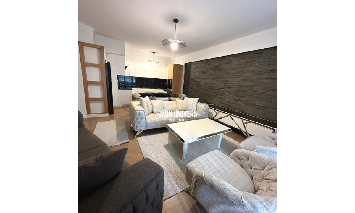 Shtepi me qera Apartament ne Tirane, 2+1, Mobilimi E mobiluar, Pagesa 800  Euro.