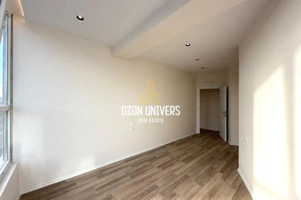 Shtepi ne shitje Apartament ne Tirane, 2+1, Mobilimi Bosh, pa mobiluar, Pagesa 15,500,000  Leke.