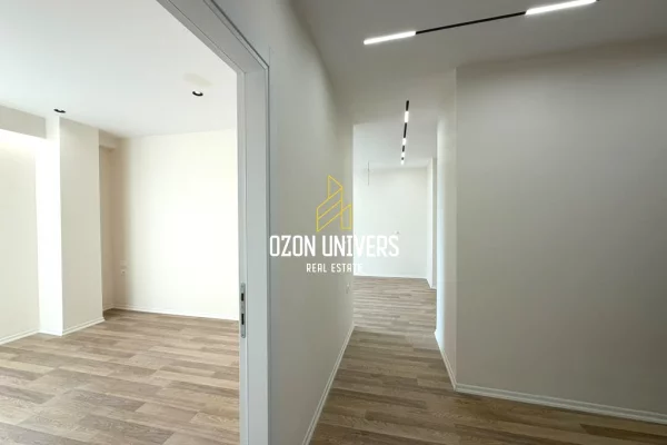 Shtepi ne shitje Apartament ne Tirane, 2+1, Mobilimi Bosh, pa mobiluar, Pagesa 15,500,000  Leke.