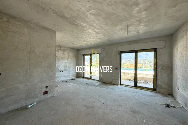 Shtepi ne shitje 3+1 ne Tirane - 490,000 Euro