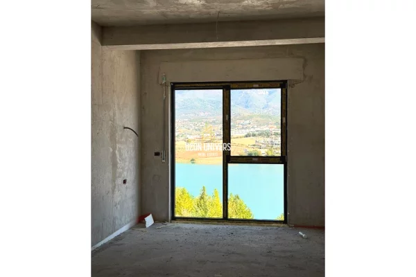 Shtepi ne shitje Apartament ne Tirane, 3+1, Mobilimi Bosh, pa mobiluar, Pagesa 490,000  Euro.
