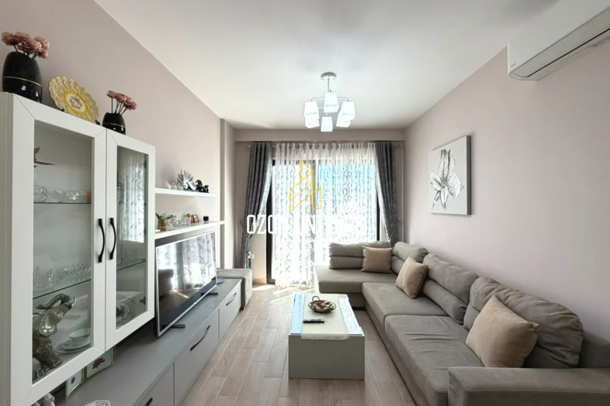 Shtepi me qera Apartament ne Tirane, 2+1, Mobilimi E mobiluar, Pagesa 70,000  Leke.