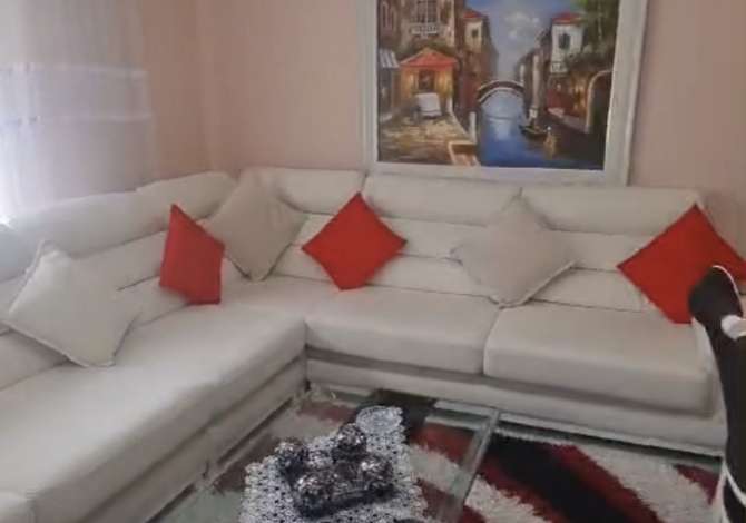 Shitet apartament 2+1 me hipoteke tek Ish Parku i Autobuseve 