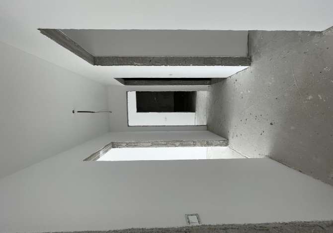 Appartamento in vendita a Tirana 2+1, Vuoto