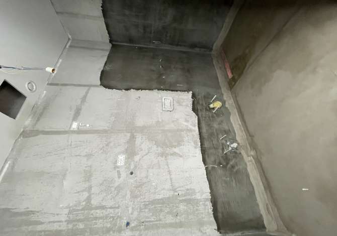 Appartamento in vendita a Tirana 2+1, Vuoto