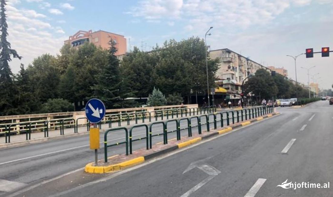 Jepet me qera ambient biznesi tek Vasil Shanto buze rruge