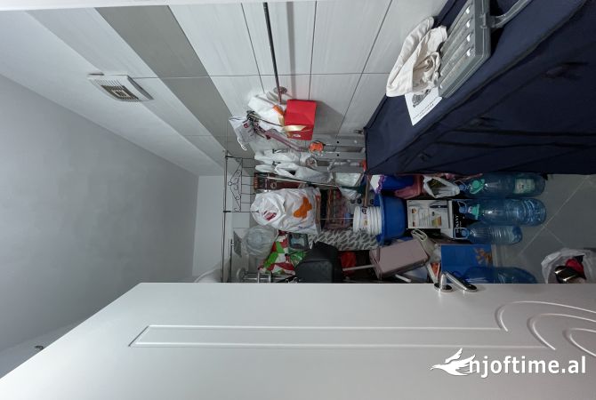 Appartamento in vendita a Tirana 2+1, Arredato