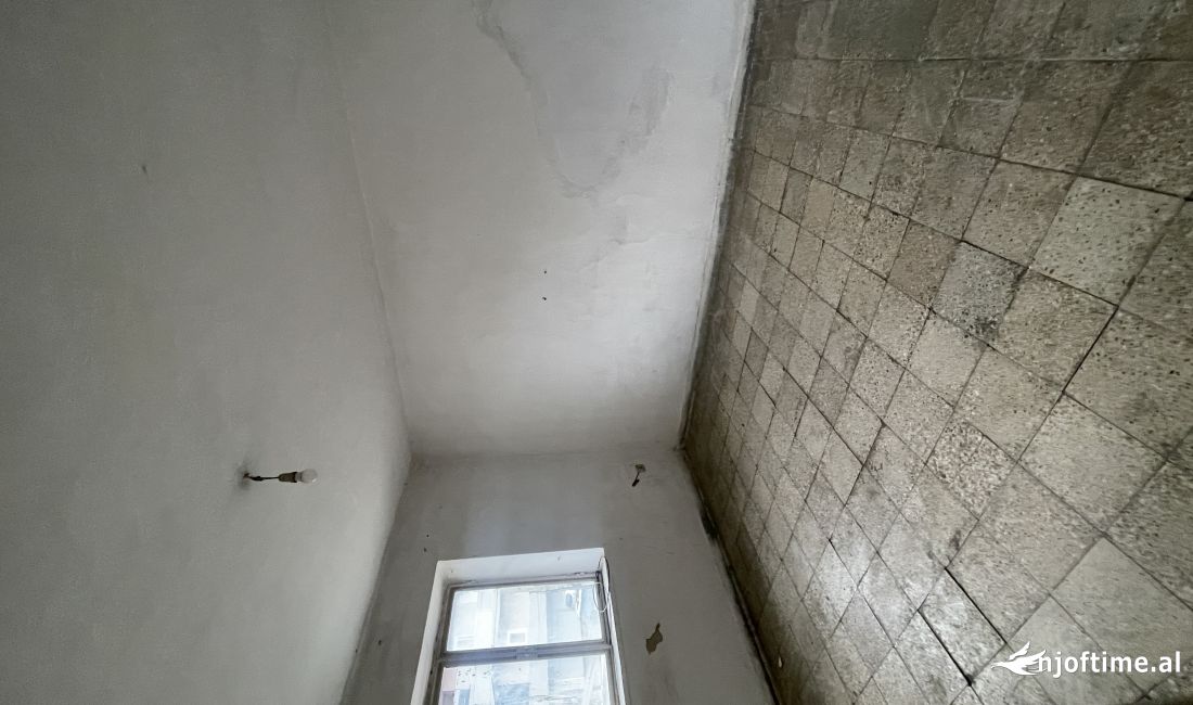 Appartamento in vendita a Tirana 1+1, Vuoto
