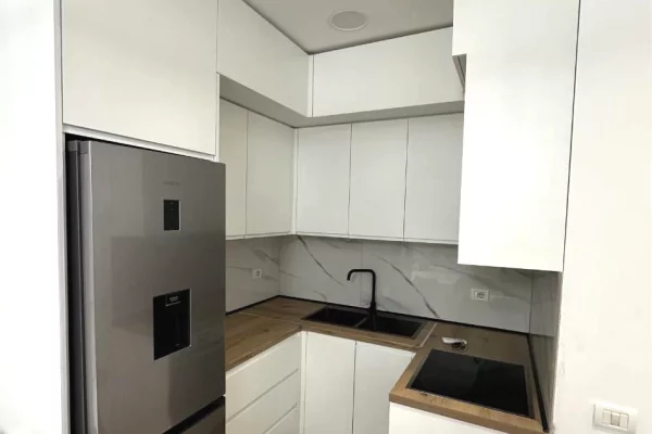 Shtepi ne shitje Apartament ne Tirane, 1+1, Mobilimi E mobiluar, Pagesa 145,000  Euro.