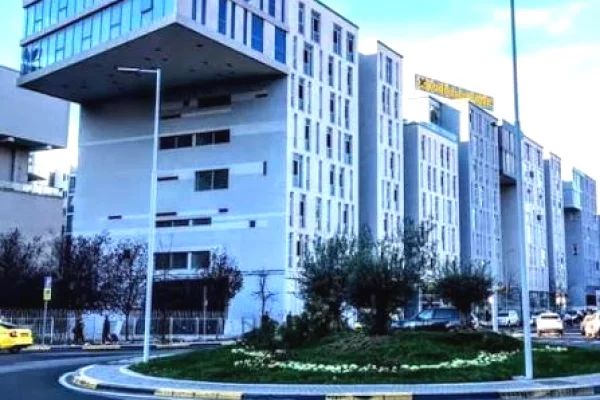 Shitet apartament 1+1 tek Kompleksi Kika 2, Komuna e Parisit