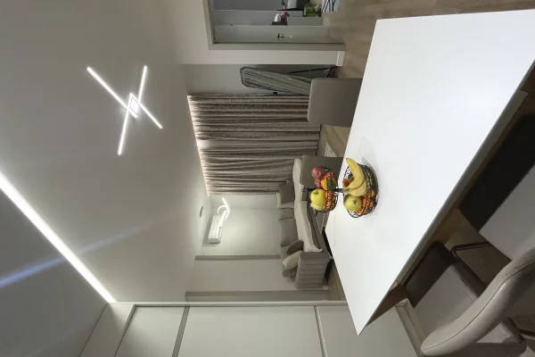 Appartamento in vendita a Tirana 2+1, Arredato