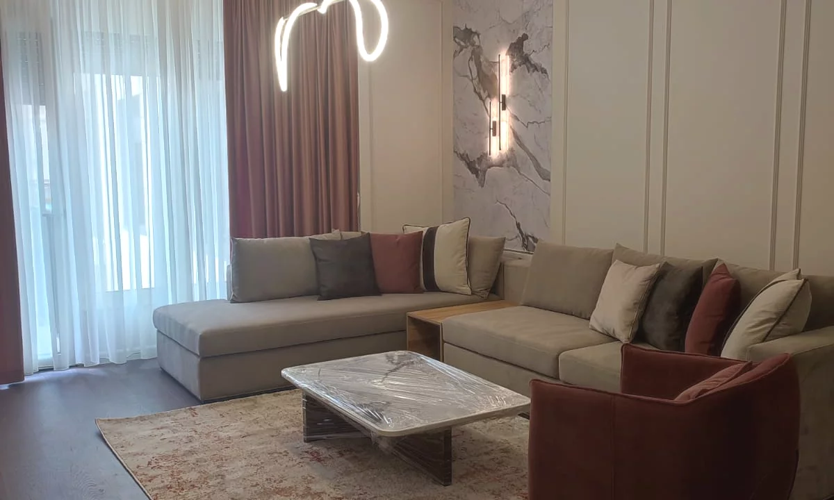 Shtepi me qera Apartament ne Tirane, 2+1, Mobilimi E mobiluar, Pagesa 1,700  Euro.