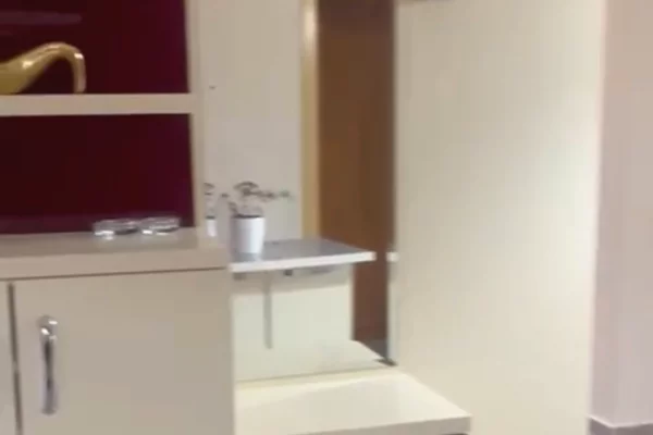 Appartamento in vendita a Tirana 2+1, Arredato