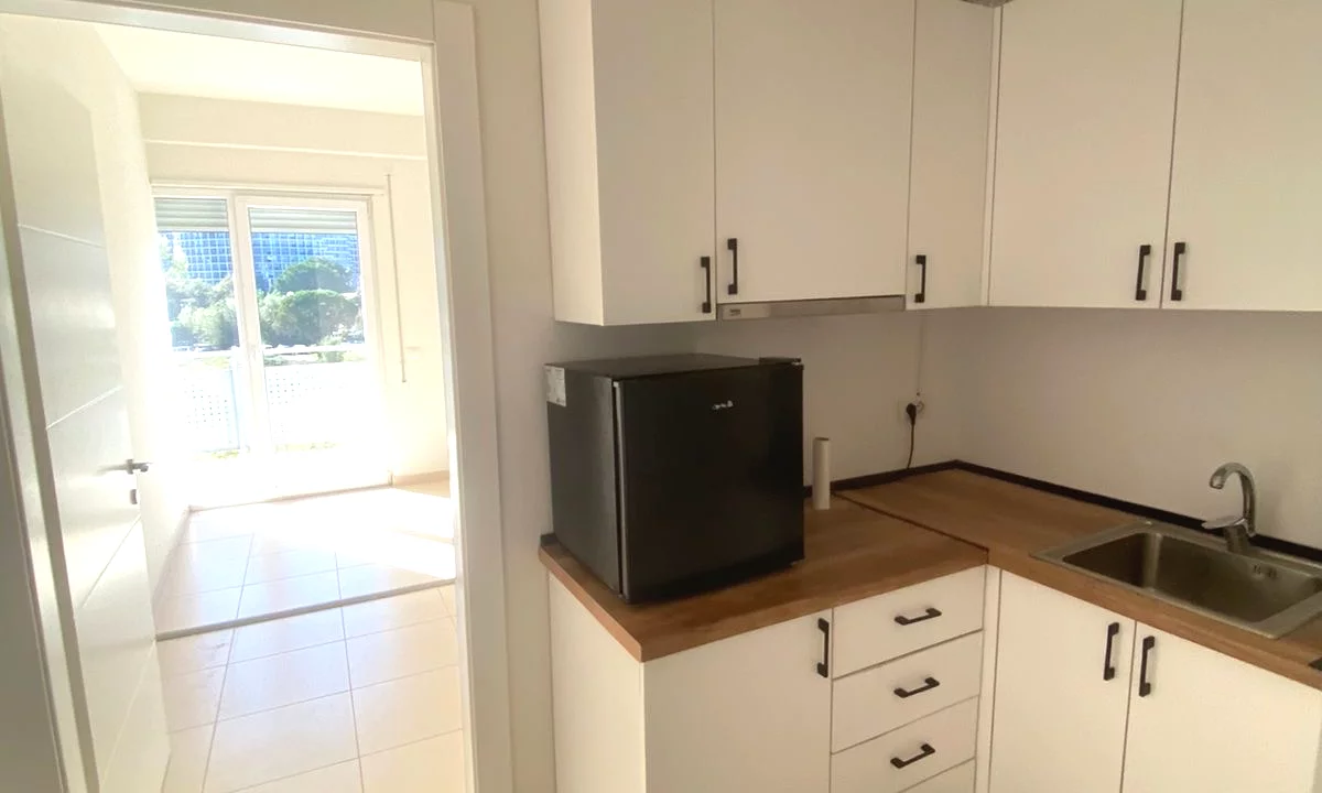 Shtepi me qera Apartament ne Tirane, 1+1, Mobilimi Pjeserisht e mobiluar, Pagesa 85,000  Leke.