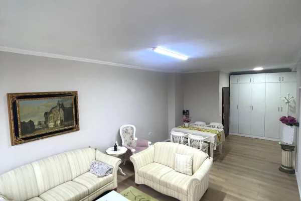 Shtepi me qera Apartament ne Tirane, 2+1, Mobilimi E mobiluar, Pagesa 1,500  Euro.