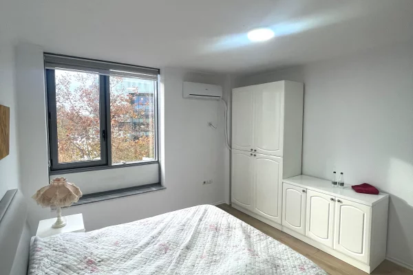 Shtepi me qera Apartament ne Tirane, 2+1, Mobilimi E mobiluar, Pagesa 1,500  Euro.