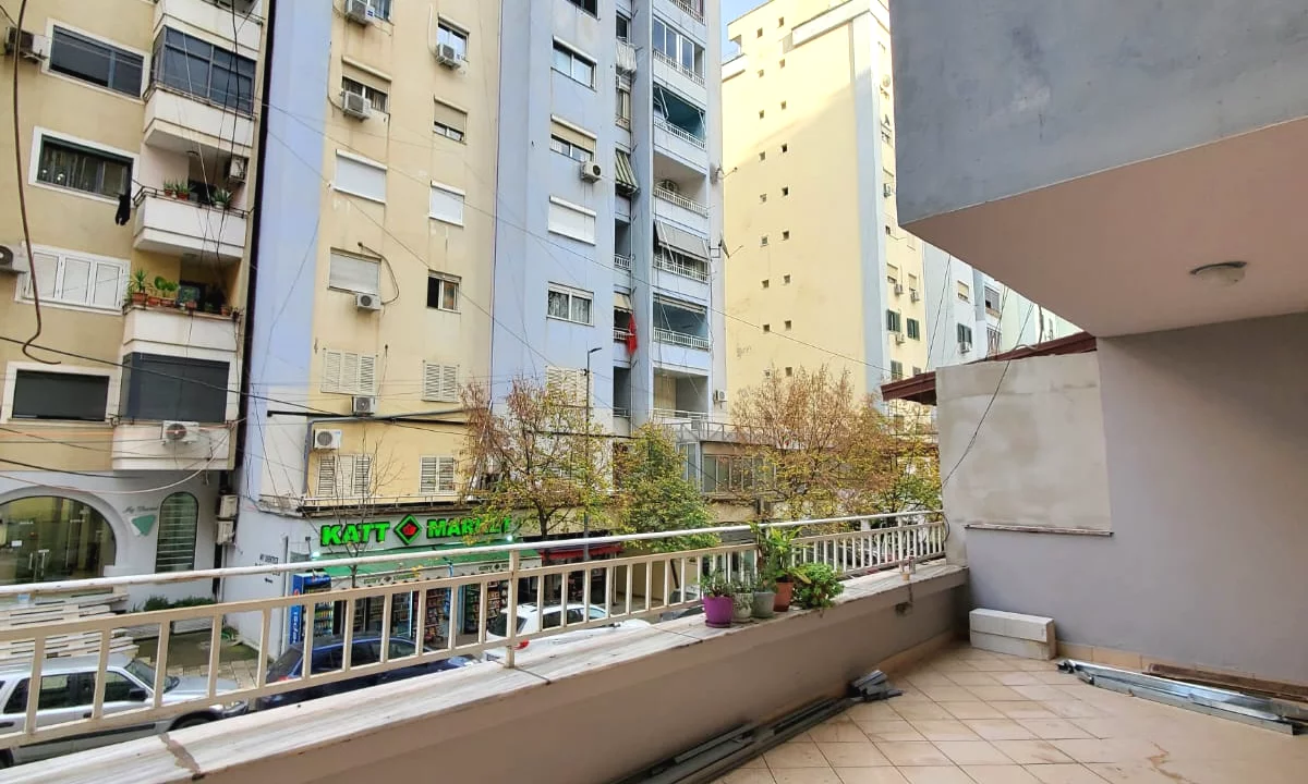 Appartamento in vendita a Tirana 1+1, Vuoto