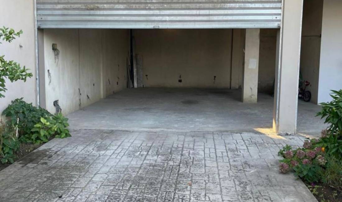 Jepet magazine me qera