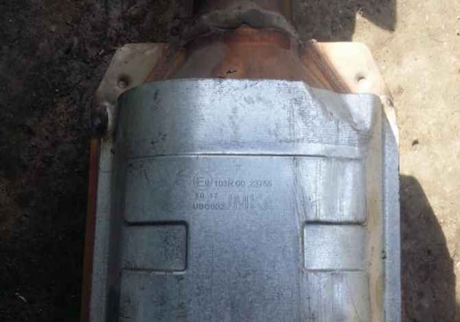 Ofroj te gjitha llojet e pjeseve per clk w208 dhe cclass w203