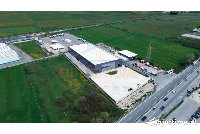 Ambient biznesi me qera 3+1 ne Durres - 16,000 Euro