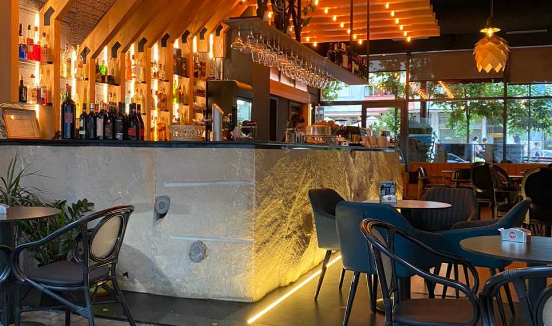 Njoftime Pune ne Tirane, Profesioni Kamarier/e , , Pagesa Me Marreveshje.