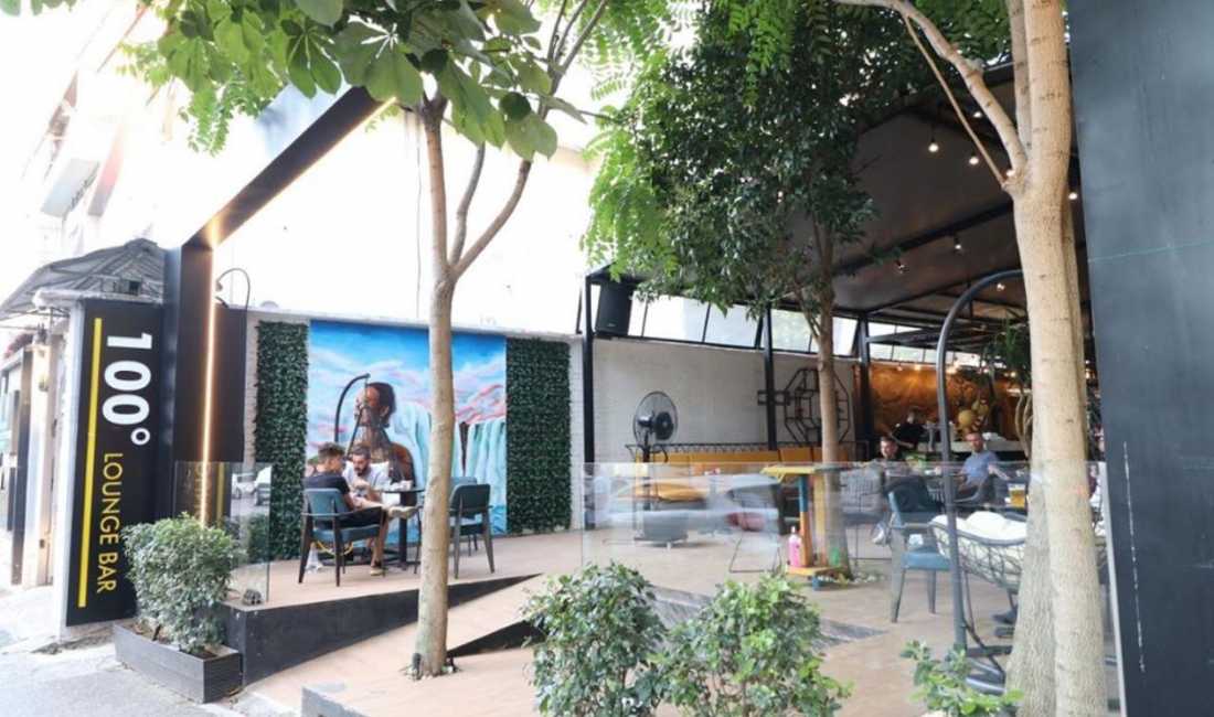 Njoftime Pune ne Tirane, Profesioni -Kamariere   -Sanitare  , , Pagesa Me Marreveshje.